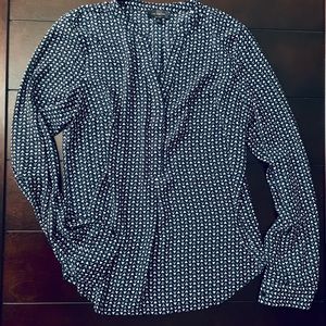 Women’s navy/white patterned The Limited long sleeve, v-neck dress shirt, medium